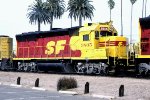 Santa Fe GP40X ATSF #3805 in Kodachrome.